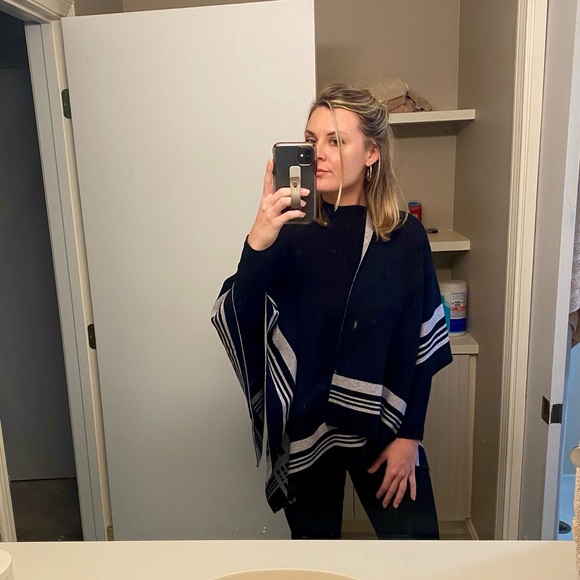 Meet your Posher, Lauren - Picture 1 of 1